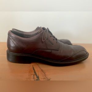 Clarks leather Oxford shoes